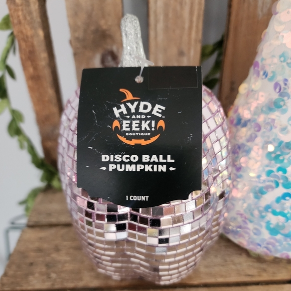 Disco Glass Pumpkin Figurine - Hyde and EEK! Boutique™ Lavender - Picture 3 of 3